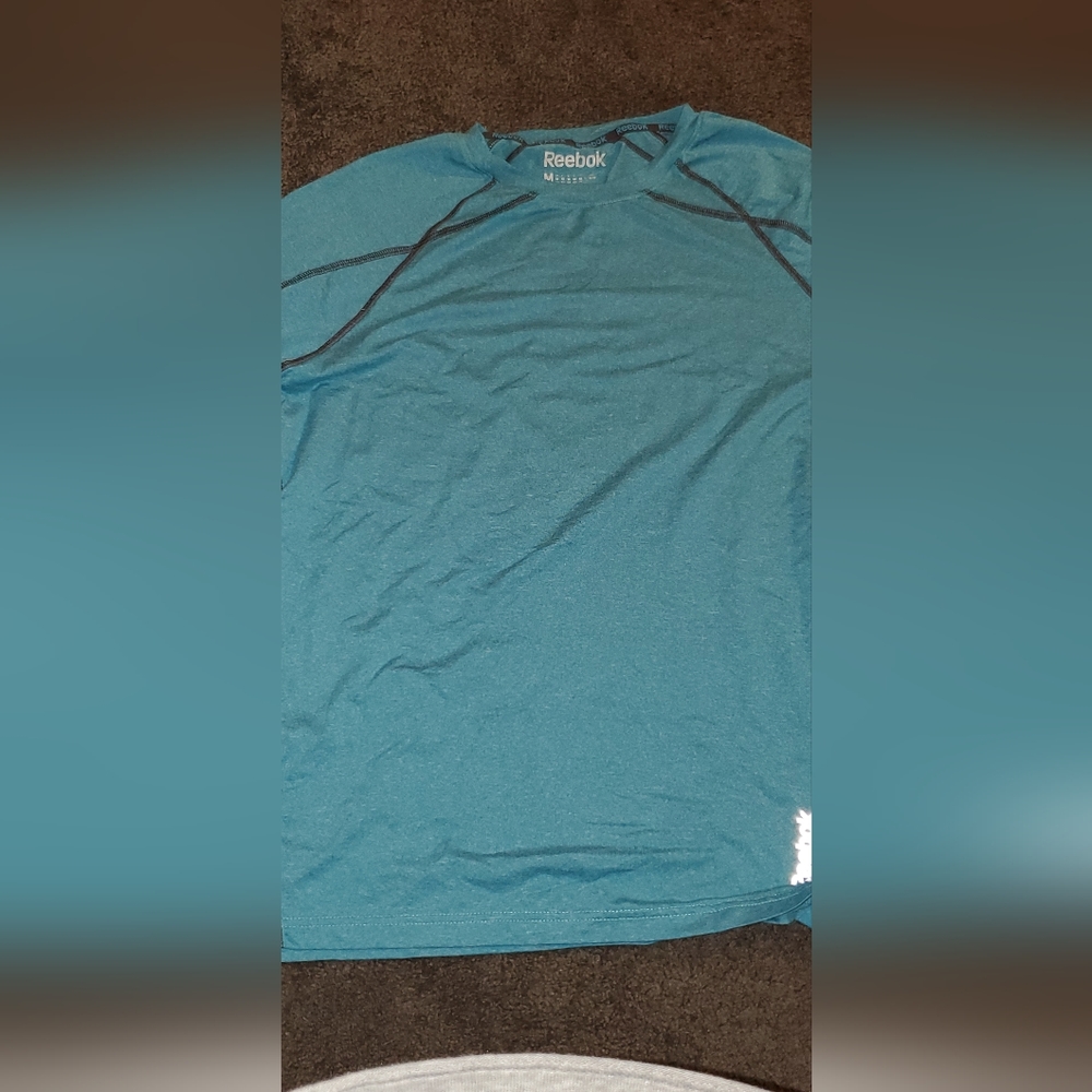 Reebok Men's T-shirt